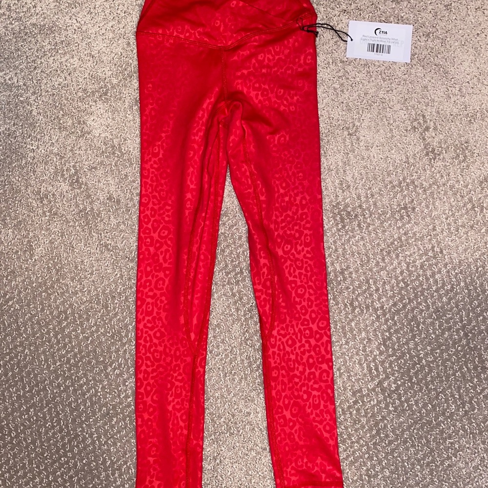 Zyia Red Leopard Scrunch Light n Tight Hi-Rise 7/8